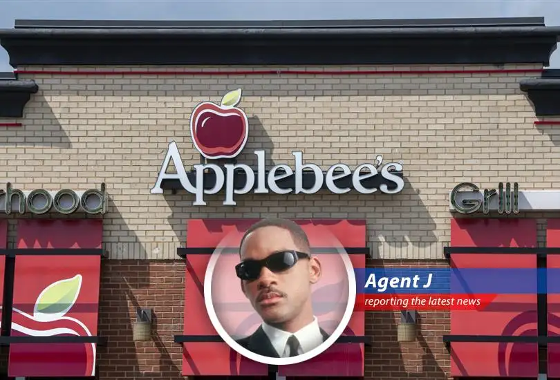 Agent J investigates the shift in America's favorite grill and bar chain, as Chili's overtakes Applebee's, questioning if Earth's restaurant wars are just a blip on the intergalactic radar.
