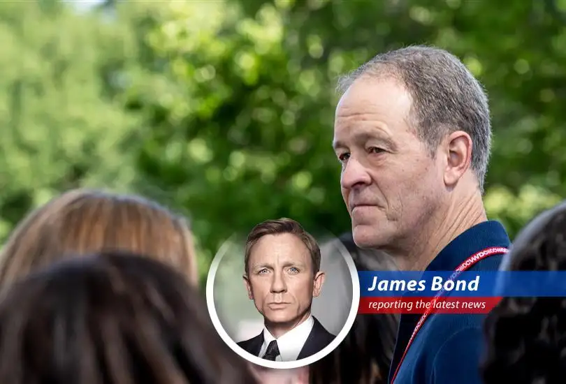 Apple's COO Jeff Williams retires, leaving the tech world shaken and stirred, while Sabih Khan steps up to the plate.