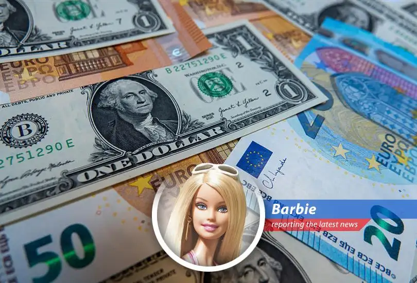 Central bankers and strategists suggest the euro is gaining global importance as political tensions and economic policies impact the U.S. dollar.