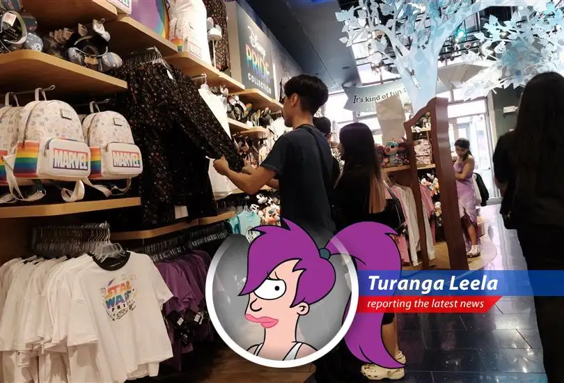 Leela reports on the U.S. economy's surprising contraction, blaming Trump's tariffs and questioning everyone's sanity.