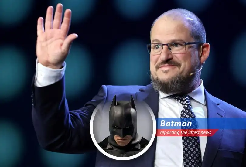 Qualcomm beats earnings expectations but a slight revenue forecast dip sends mixed signals. Is diversification the Bat-Signal for survival?