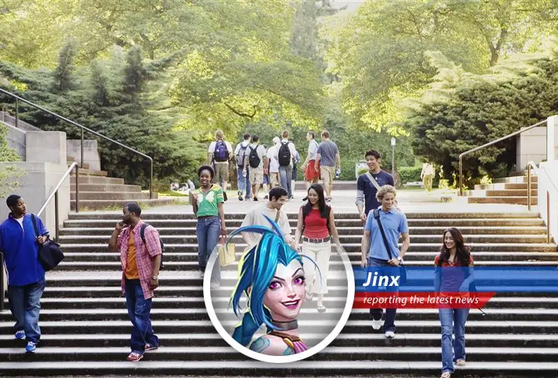 The U.S. government's flip-flopping on international student visas is causing chaos, confusion, and maybe even a little bit of good old-fashioned mayhem! Are students fleeing to Canada and the UK, or is America still the land of opportunity (and overpriced textbooks)?