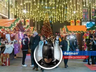 Chinese Christmas decoration producers face order cancellations due to escalating U.S. tariffs, potentially leading to higher prices and shortages for American consumers. image