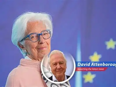 Christine Lagarde expresses hope that Trump won't fire Powell, discusses trade tensions, and highlights the diverging monetary policies of the ECB and the Fed. image