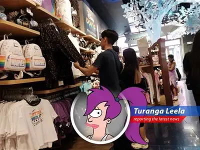 Leela reports on the U.S. economy's surprising contraction, blaming Trump's tariffs and questioning everyone's sanity. image