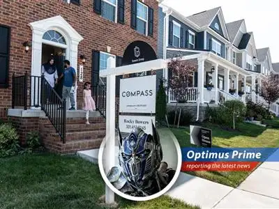 Optimus Prime reports on the Federal Reserve's decision to hold interest rates steady amidst tariff turmoil and economic uncertainty. image