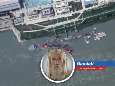Planet Labs stock price soars as the satellite imagery company reports its first-ever positive free cash flow, leaving analysts (and perhaps Sauron) watching from above. image