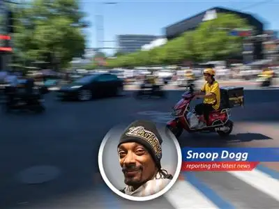 Snoop Dogg breaks down how BingEx is changing the delivery game in China with their dedicated courier service, FlashEx, while others are still tryna catch up. image