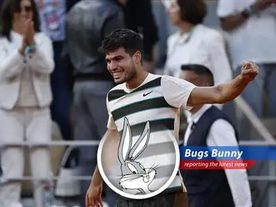 That scamp Alcaraz pulls a rabbit out of his hat, conquering Sinner in a five-set French Open thriller after being down two sets! image