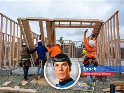 The NAHB Housing Market Index reveals a concerning drop in builder confidence, fueled by high mortgage rates and economic uncertainty. A logical analysis ensues. image