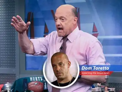 Wall Street's feeling gloomy, but Cramer thinks strong job growth and smart consumers can outrun those recession blues. Like family, we can get through anything! image